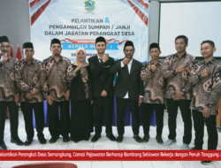 *Pelantikan Perangkat Desa Semangkung, Camat Pejawaran Berharap Bambang Setiawan Bekerja dengan Penuh Tanggung Jawab*