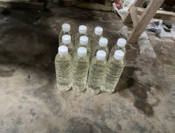 Razia Miras Selama Ramadhan: Polres Pekalongan Amankan Puluhan Botol Ciu untuk Ciptakan Kamtibmas Kondusif