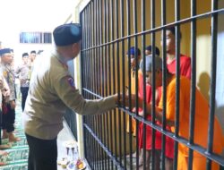 “Kapolres Pekalongan Gelar Buka Bersama dengan Tahanan untuk Perkuat Mental dan Iman”