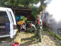 Babinsa Koramil 06/Tersono Dampingi Tim Kesehatan Lakukan Penyemprotan Foging