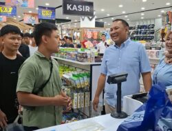 Kapolres Pekalongan Ajak Anak Yatim Berbelanja sebagai Wujud Rasa Syukur dan Berbagi Kebahagiaan