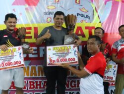 Tim Polres Pekalongan Raih Juara 1 dalam  Turnamen Badminton Hari Bhayangkara Ke-79