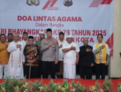 *Bersama Tokoh Agama, Polres Pekalongan Kota Gelar Doa Lintas Agama Peringati Hari Bhayangkara ke-79*