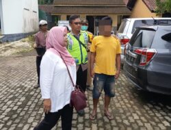 Polri Humanis, Bhabinkamtibmas Karangdadap Dampingi Evakuasi ODGJ ke Panti Rehabilitasi Kendal