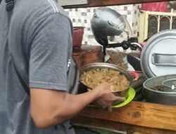 BANJIR BELUM SURUT, WARGA TIRTO DONASIKAN 200 PORSI MAKANAN UNTUK TETANGGA KORBAN BANJIR