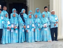 *17 WARGA KOTA PEKALONGAN BERANGKAT UMROH BERSAMA SAMIRA TRAVEL*