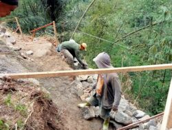TMMD di Desa Pagentan Bangun Talud Jalan, Wujud Sinergi TNI dan Warga Tingkatkan Akses Desa