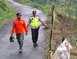 Hujan Deras Picu Longsor di Paninggaran, Polisi Pasang Police Line di Ruas Jalan Kabupaten