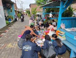 Mahasiswa KKN UPGRIS Ikut Sukseskan Pemilahan Sampah RW 5 Kaligawe