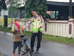 Sinergi Wartawan dan Polisi, AWPB–Polsek Bodeh Tebar Takjil Ramadhan di Pemalang