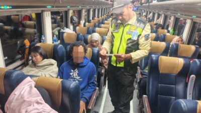 Sentuhan Kepedulian Polsek Wiradesa, Bantu Pria Terlantar Pulang ke Pelukan Keluarga