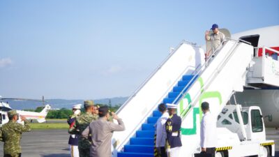 Pastikan Keamanan dan Kelancaran, Danrem 072/Pamungkas Sambut Kedatangan Presiden RI