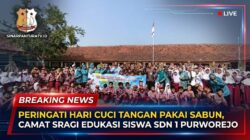 Peringati Hari Cuci Tangan Pakai Sabun Sedunia, Camat Sragi Edukasi Siswa SDN 1 Purworejo tentang PHBS